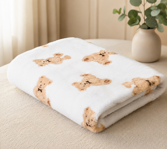 TeddyPlaid™ – Couverture Polaire Ultra Douce pour Chien & Chat 🐶🐱🧸